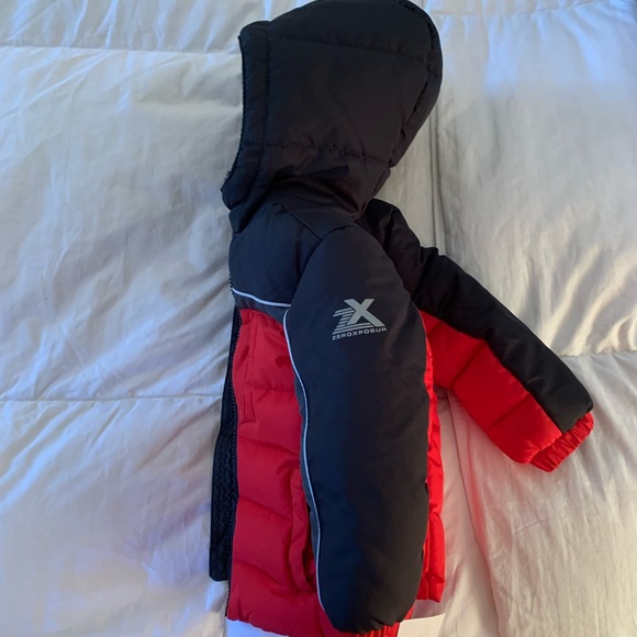 12 months- 18 months ZEROXPOSUR boys red/black winter coat/ jacket - Picture 7 of 10